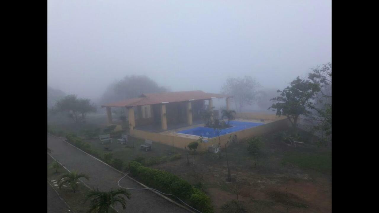 Flat Condominio Paraiso Serra Negra Bezerros Buitenkant foto